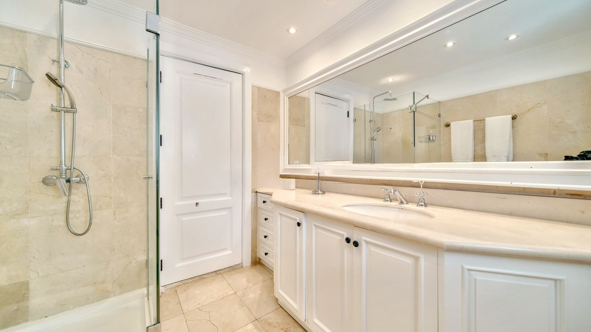 4 rivera del rio, La Romana, 22000, 3 Bedrooms Bedrooms, ,4 BathroomsBathrooms,Villa,For Sale,rivera del rio ,1149